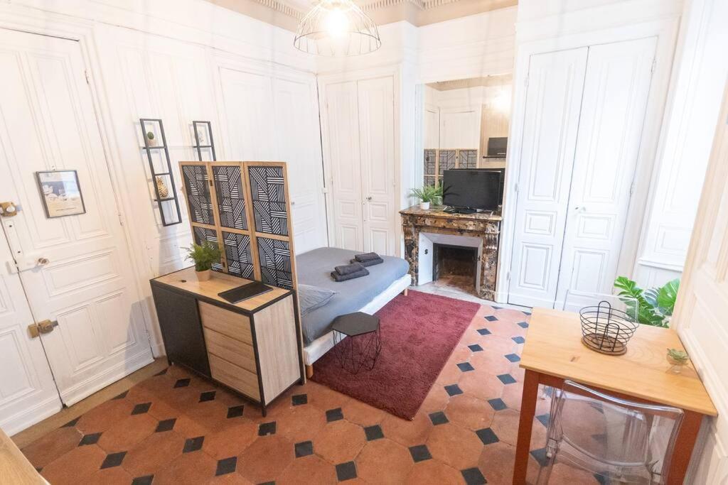 Immeuble L'Aristocrate - L'Authentique - Bd Carnot Apartment Angers Exterior photo